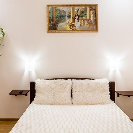 Apartment On Khmelnytskogo Street 리비프 외부 사진