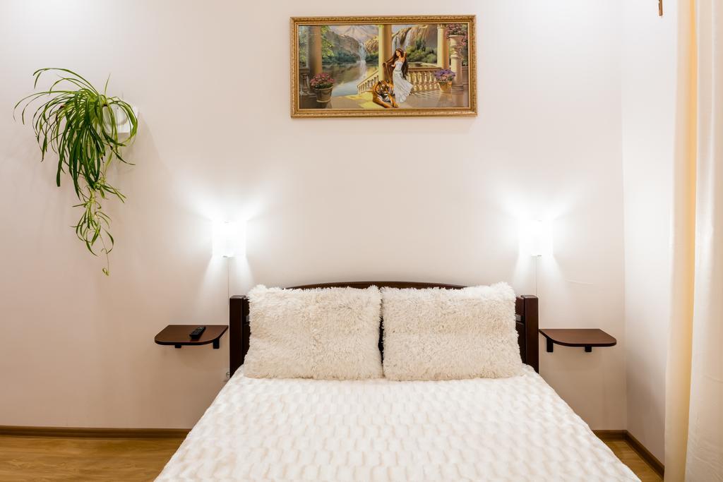 Apartment On Khmelnytskogo Street 리비프 외부 사진