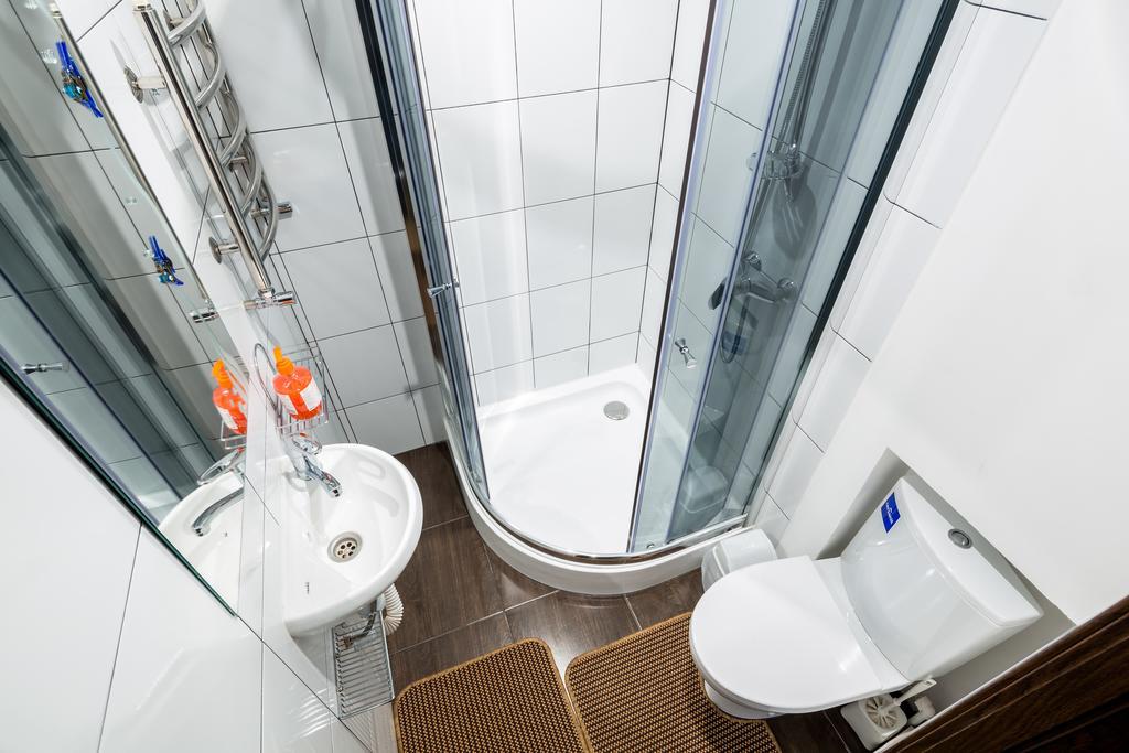 Apartment On Khmelnytskogo Street 리비프 외부 사진